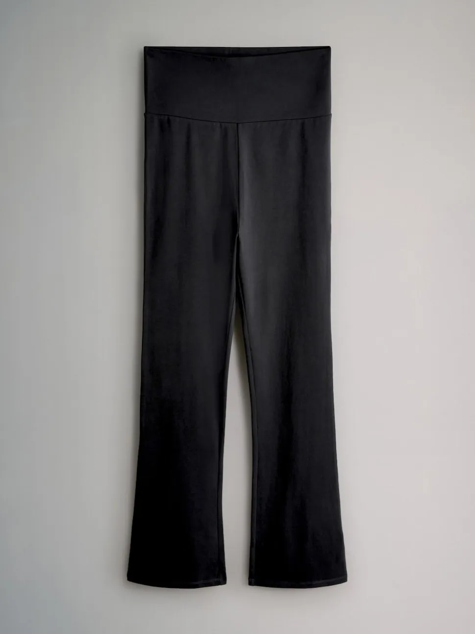 The Set 3 Pack Flared Leggings