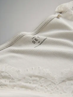 The Set 4 Pack Long Sleeve V-Neck Ribbed Lace Trim T-Shirt