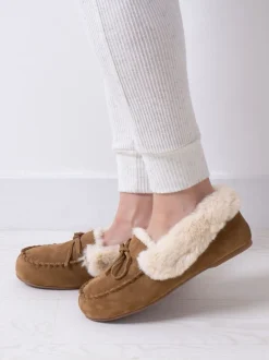 Totes - Isotoner - Echt suède moccasinpantoffels met imitatiebontvoering voor dames