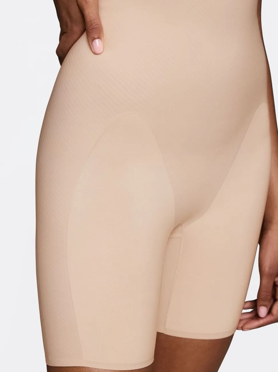 Triumph BMU Illusion Curve Super High Waisted Mid-Thigh Briefs