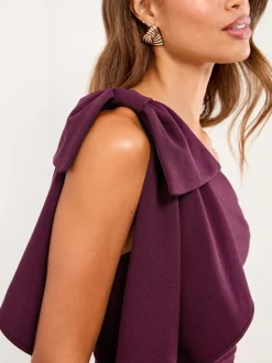 Wijn - Lipsy jumpsuit met strik en één schouder