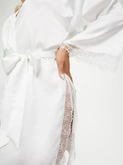 Wit - Ann Summers Cherryann satijnen kimono