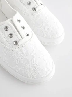 Wit - Geborduurde veterloze canvas instapsneakers