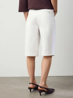 Wit - Knielange short