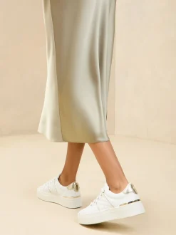 Wit - Lipsy - Gestreepte vetersneakers met platte, grove plateauzool
