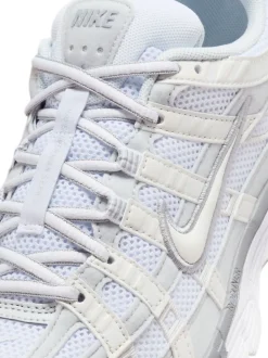 Wit - Nike P6000 Trainers