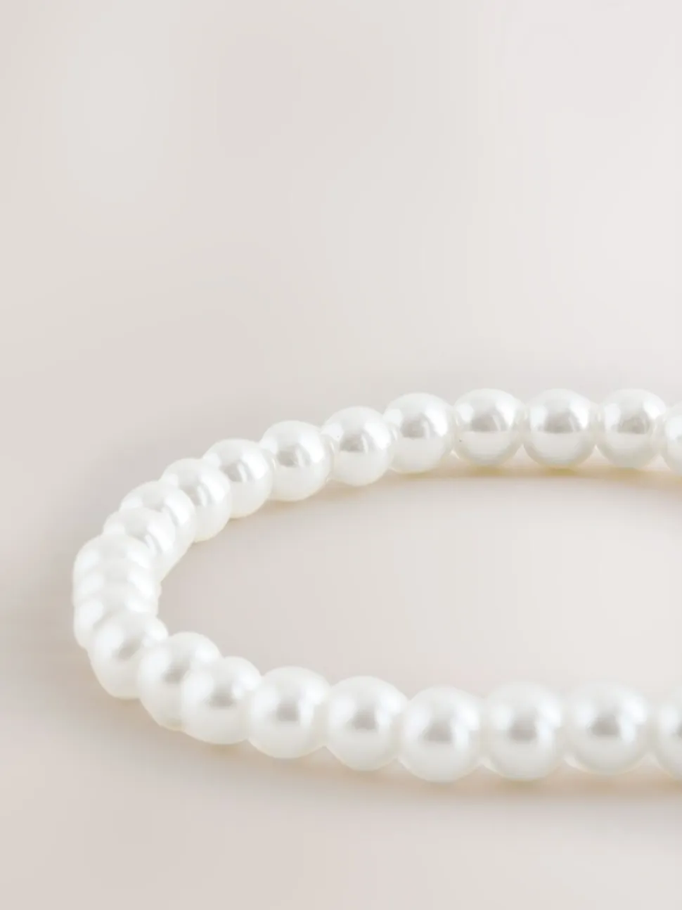 Wit - Pearl Effect Stretch Teddy Bracelet