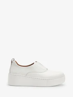 Wit - Signature leren sneakers met dikke plateauzolen en sleehak