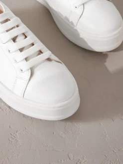 Wit - Signature premium leren sneakers met veters en grove sleehak
