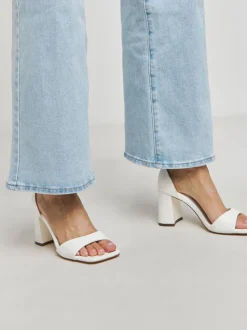 Wit - Simply Be Barely There sandalen met blokhak en extra wijde pasvorm