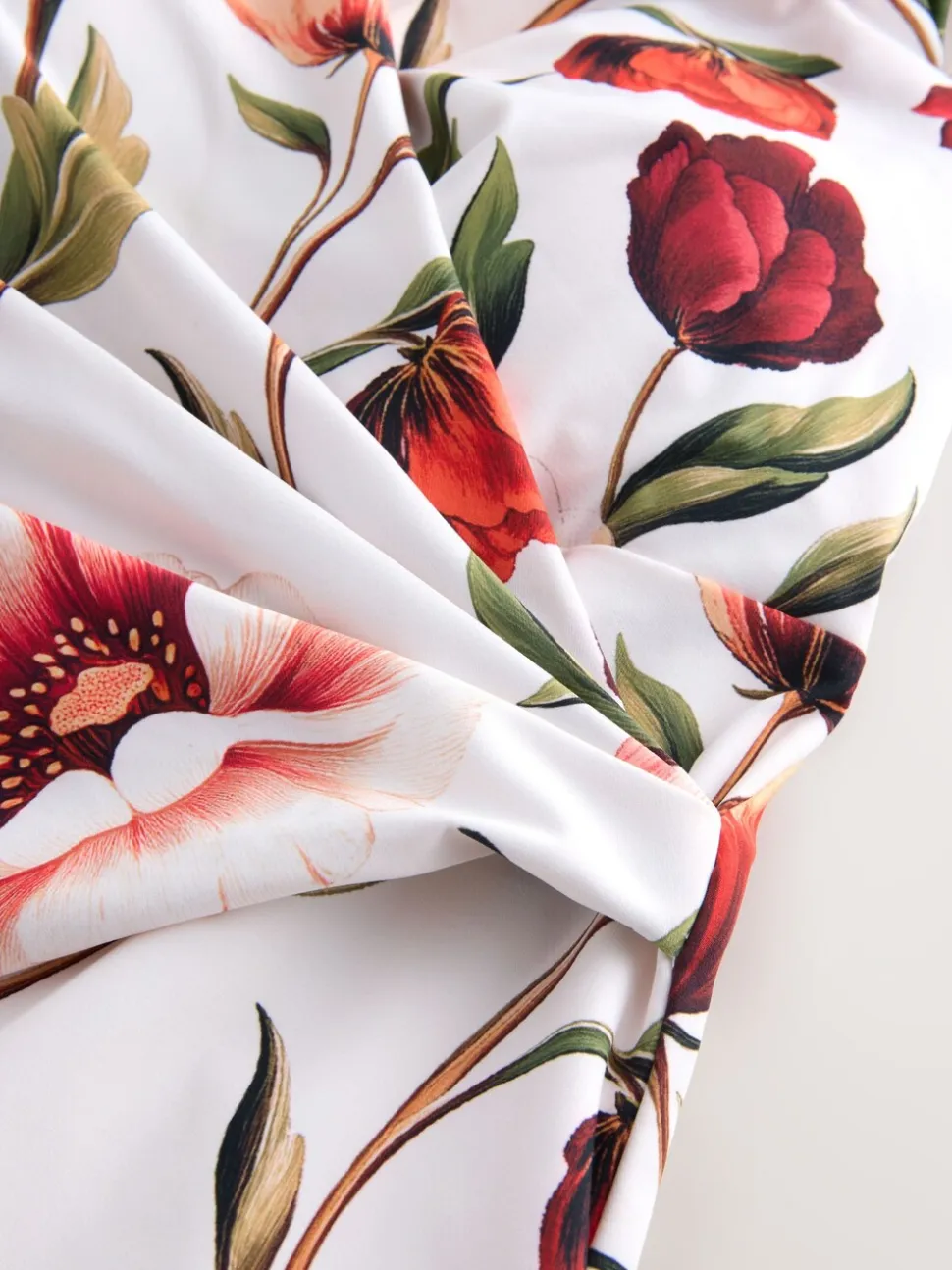 Wit en Rood Bloemen - Wrap Tummy Control Swimsuit
