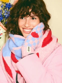 Wit/zwart - Eleanor Bowmer geruite wanten met lippenmotief