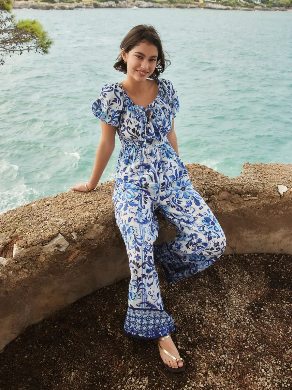 Wit/zwart - Jumpsuit met blote schouder