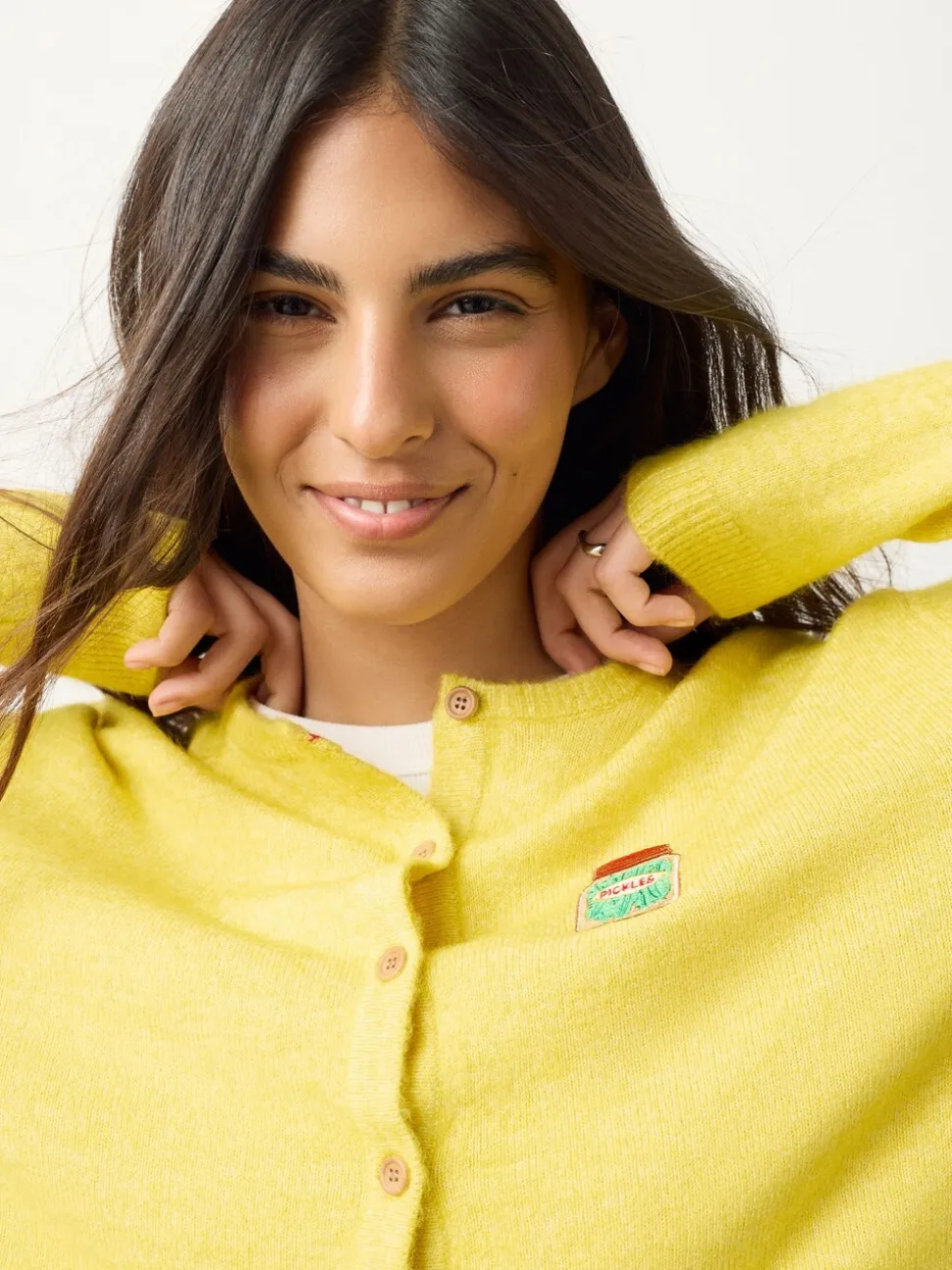 Yellow Pickles Embroidery - Gebreid vest met ronde hals