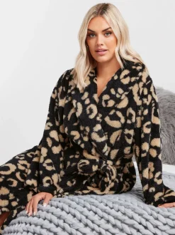 Yours Curve donzige badjas met sjaalkraag en dierenprint