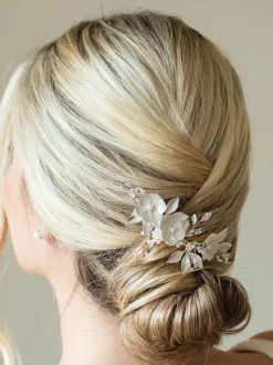 Zilver - Ivory & Co - Gardenia klem met kristallen, parels en geëmailleerde bloem