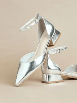 Zilver - Linzi Dolly pumps met lage blokhak en wijde pasvorm