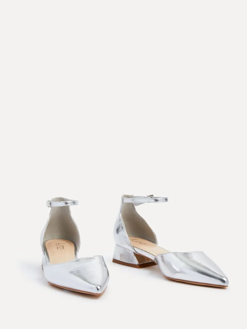 Zilver - Linzi Dolly pumps met lage blokhak en wijde pasvorm