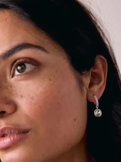 Zilverkleurig - Square Stone Drop Pavé Hoop Earrings