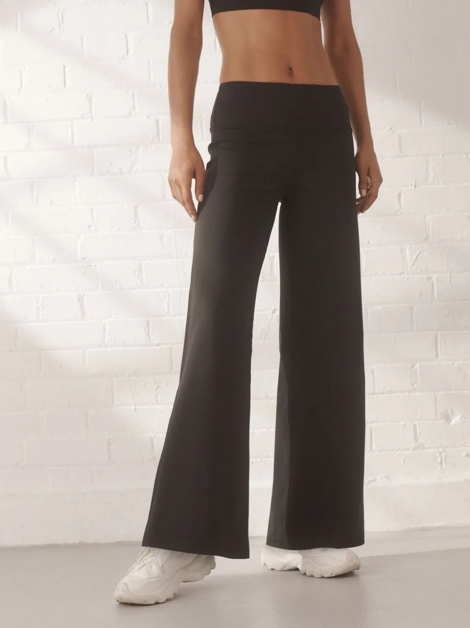 Zwart - Active Ultimate Wijde pijpen Broek