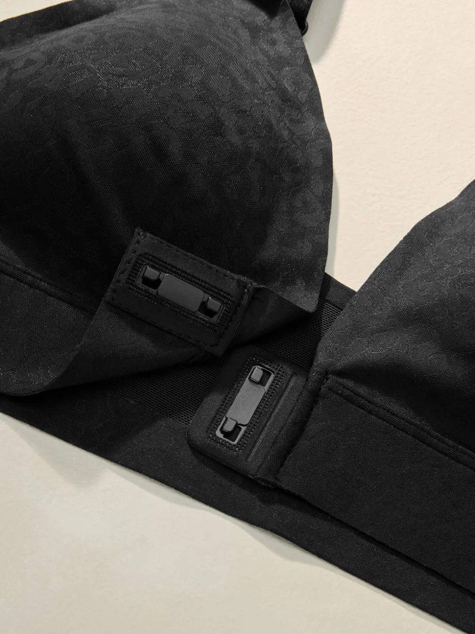 Zwart - Adaptive Animal Jaquard Bralette