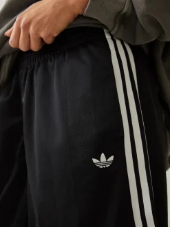 Zwart - adidas Originals 3-Stripes Jaquard Shorts
