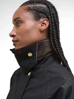 Zwart - Barbour® Modern Beadnell Wax Jacket
