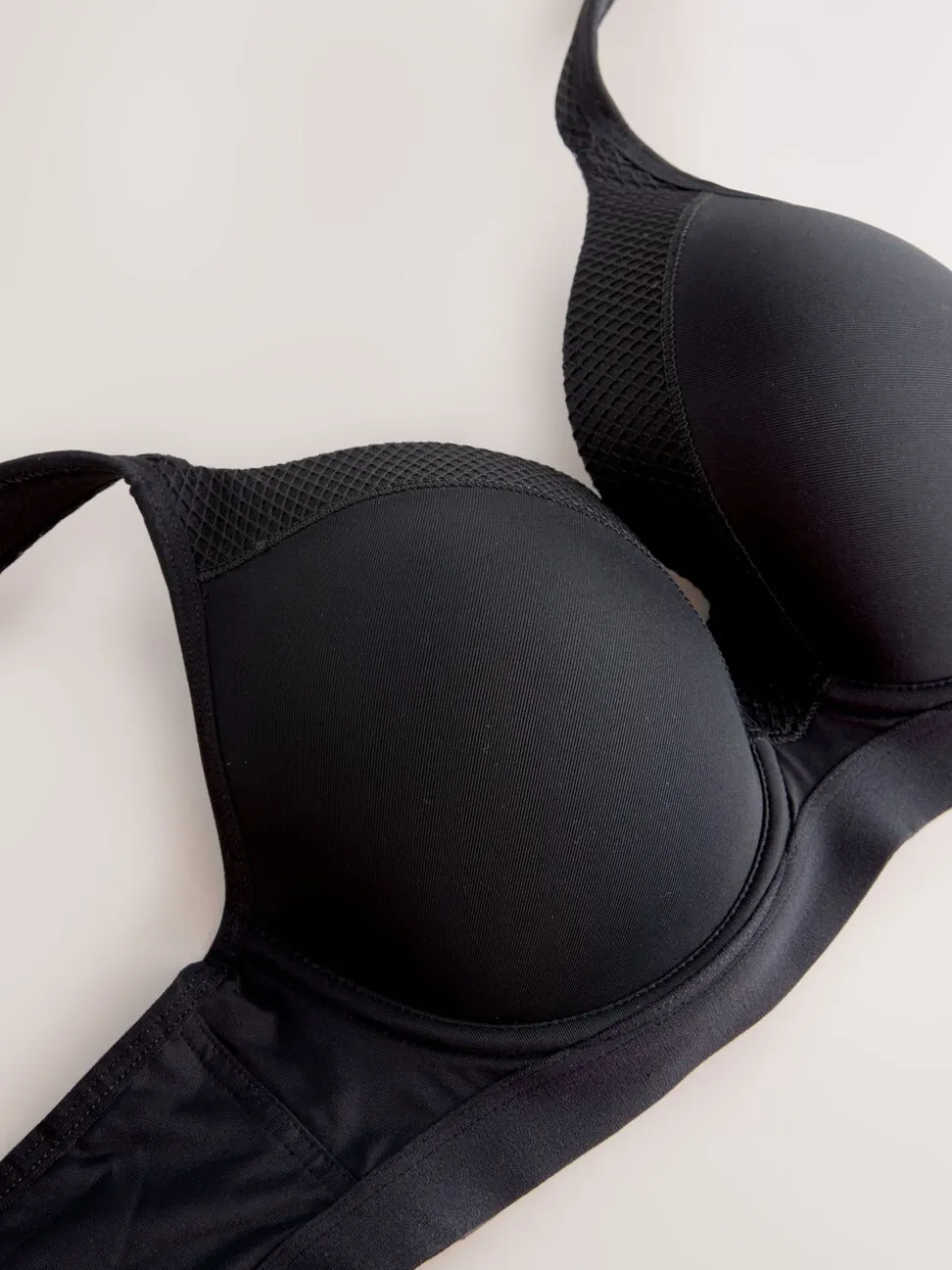 Zwart - B-G High Impact Dry Tech Full Cup Wired Sports Bras 2 Pack