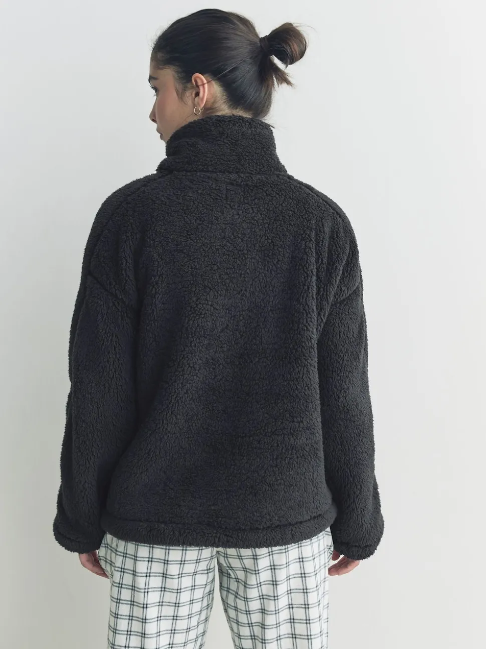 Zwart - Borg fleece met korte rits