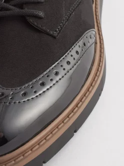 Zwart - Brogue Lace Up Chunky Sole Shoes