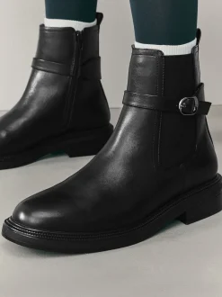 Zwart - Chelsea Boots met gesp