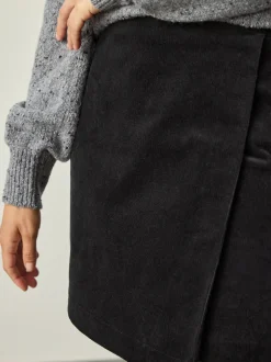 Zwart - Corduroy mini-wikkelrok