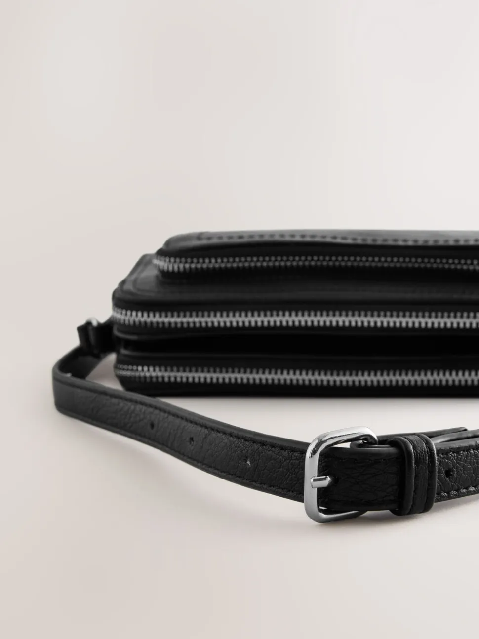 Zwart - Crossbodytas met dubbele rits