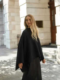 Zwart - Fine Knit Cape Poncho