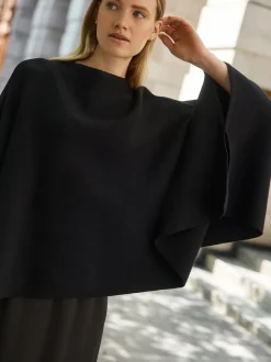 Zwart - Fine Knit Cape Poncho