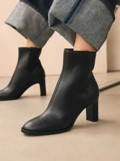 Zwart - Forever Comfort® - Enkellaarzen met blokhak