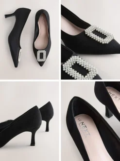 Zwart - Forever Comfort - Spitse hakken met siersteentjes