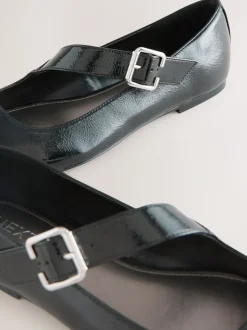 Zwart - Forever Comfort® Asymmetric Mary Jane Shoes