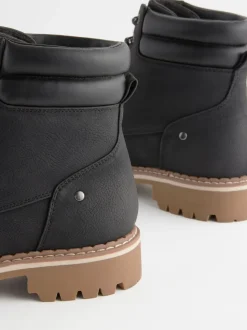 Zwart - Forever Comfort® casual enkellaarsjes met veters