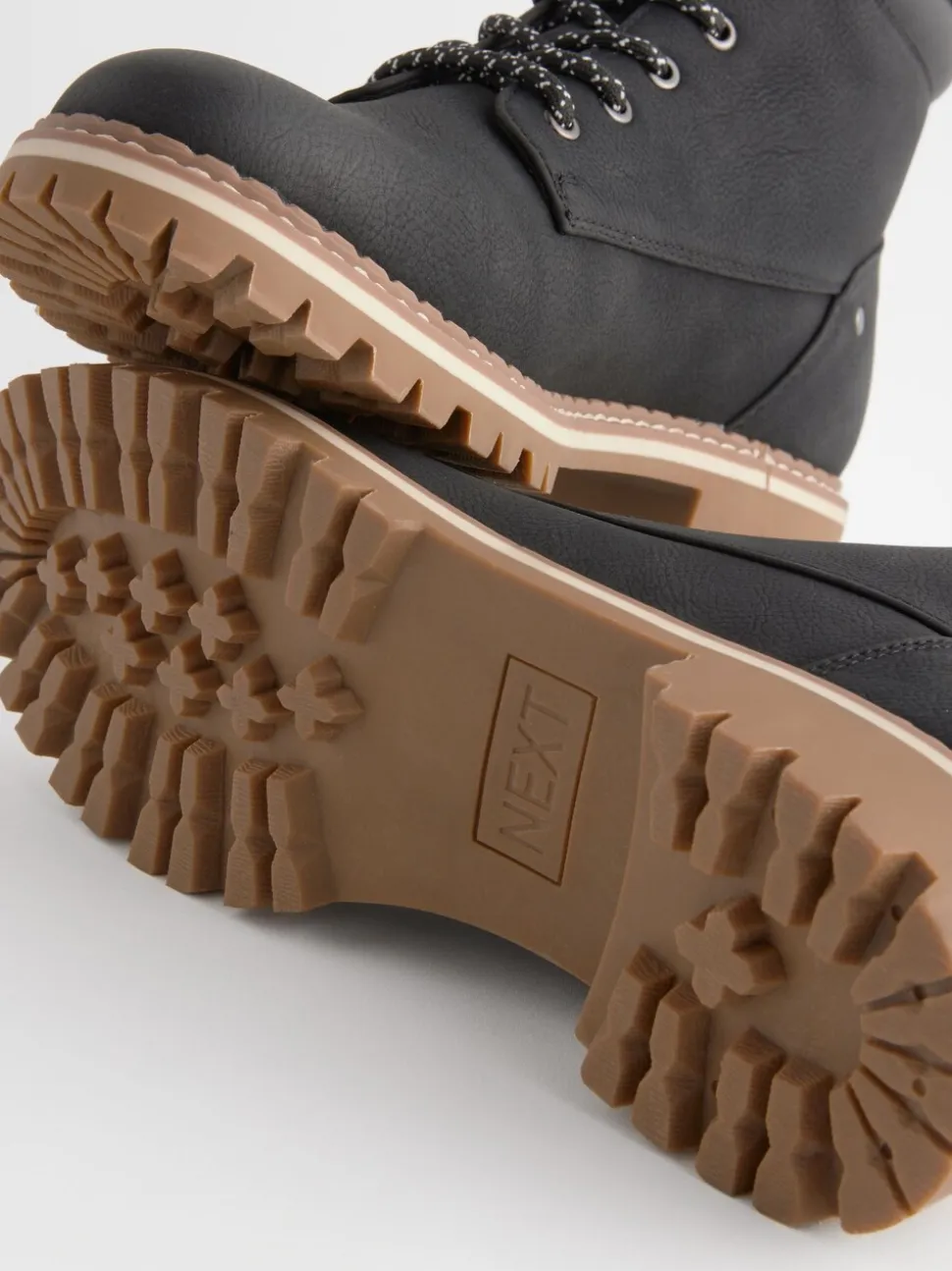 Zwart - Forever Comfort® casual enkellaarsjes met veters