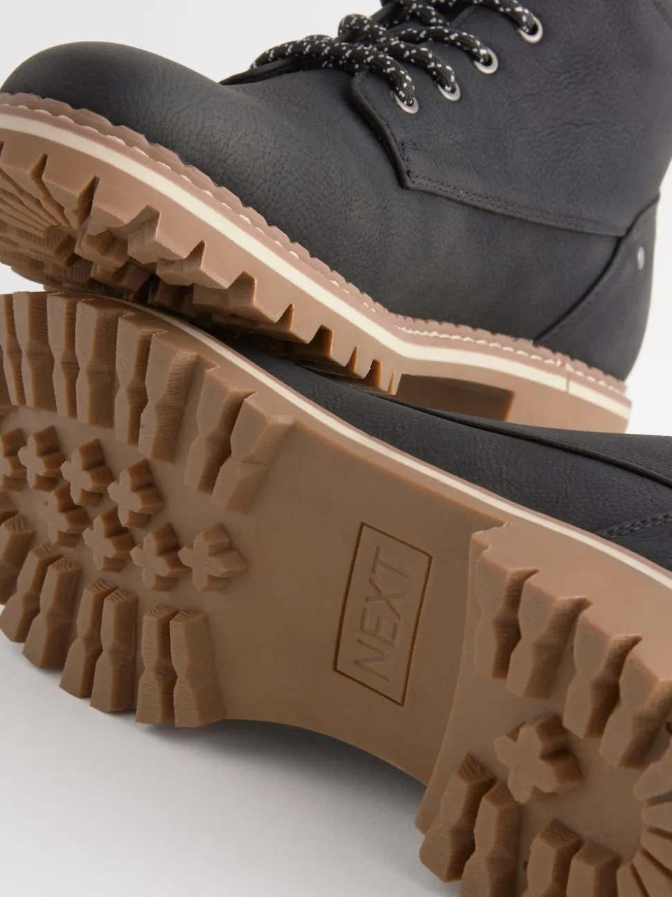 Zwart - Forever Comfort® casual enkellaarsjes met veters