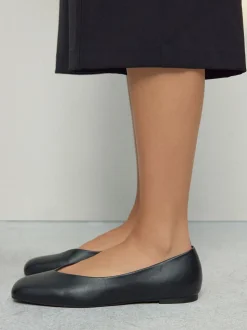 Zwart - Forever Comfort® Leather Square Toe Ballerina Flats