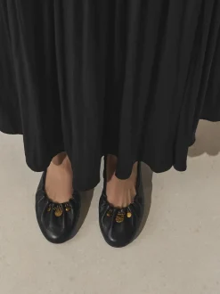 Zwart - Forever Comfort® Leather Ruched Charm Ballet Flats