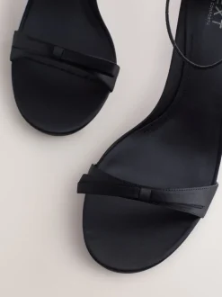 Zwart - Forever Comfort® Mini Satin Bow Heeled Sandals