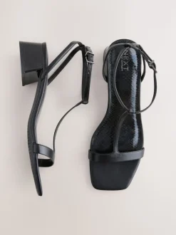 Zwart - Forever Comfort® sandalen met lage blokhak en bandjes