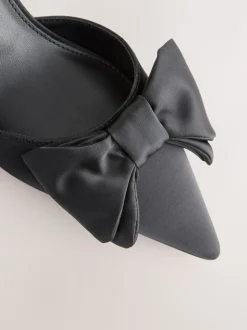Zwart - Forever Comfort® schoenen met strik, hielbandje en spitse neus