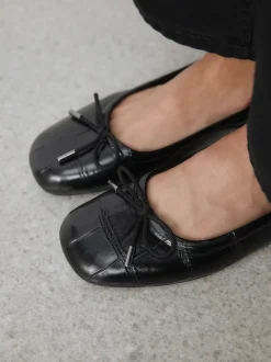 Zwart - Forever Comfort® Square Toe Bow Ballet Flats