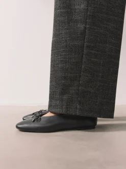 Zwart - Forever Comfort® Suede High Cut Ballet Flats