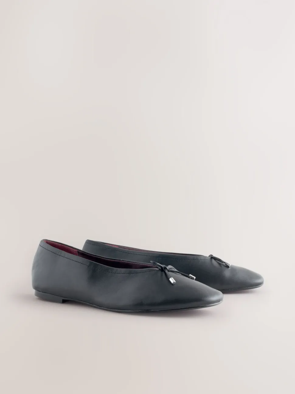 Zwart - Forever Comfort® Suede High Cut Ballet Flats