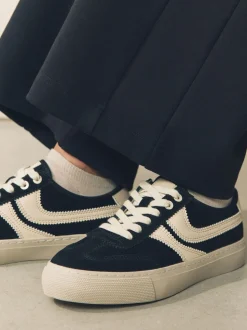 Zwart - Forever Comfort® Suede Side Stripe Skater Lace Up Trainers